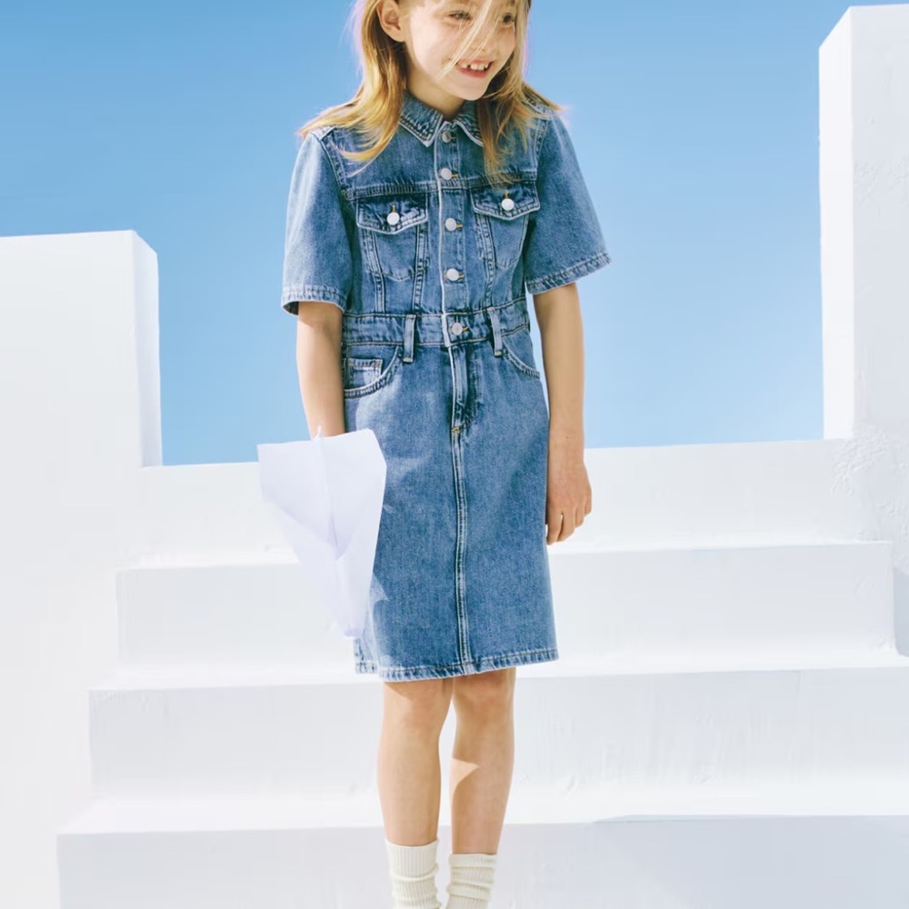 H&M Girls Blue Denim Dress Size 5 Snap Front Short Sleeves - Picture 3 of 7